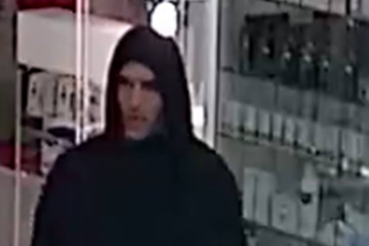 Slika /PU_ZG/slike/PUZ/2019/LIPANJ/nepoznati pocinitelj 10-6-19/Trazi_se_02.jpg